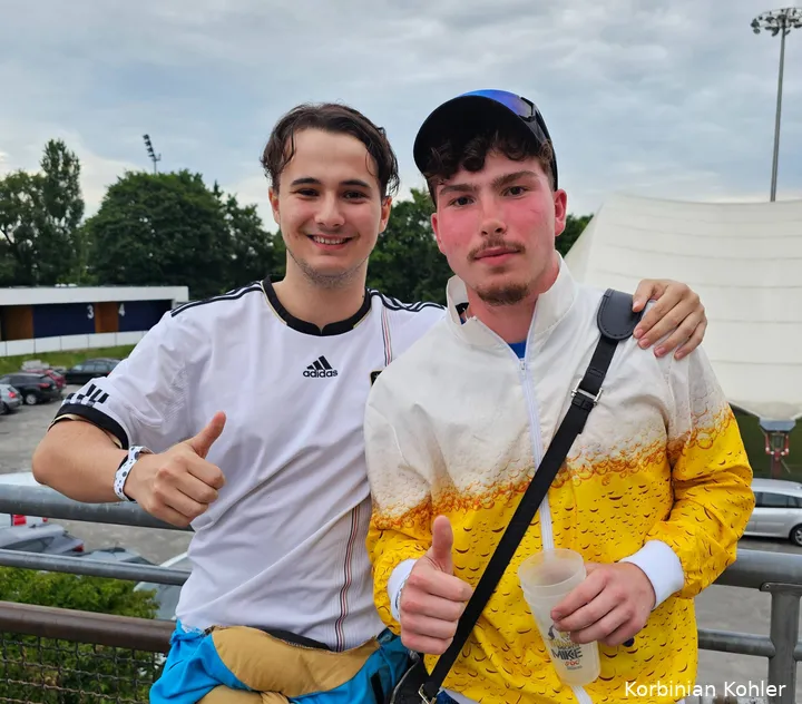 Two passionate darts fans and lots of expertise: Nevio and Philipp have a precise idea of their "perfect darts player"