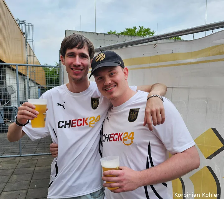 De Duitse nummer één mag niet ontbreken in het Duitse shirt: Fin en Johann steunen Martin Schindler in hun selectie