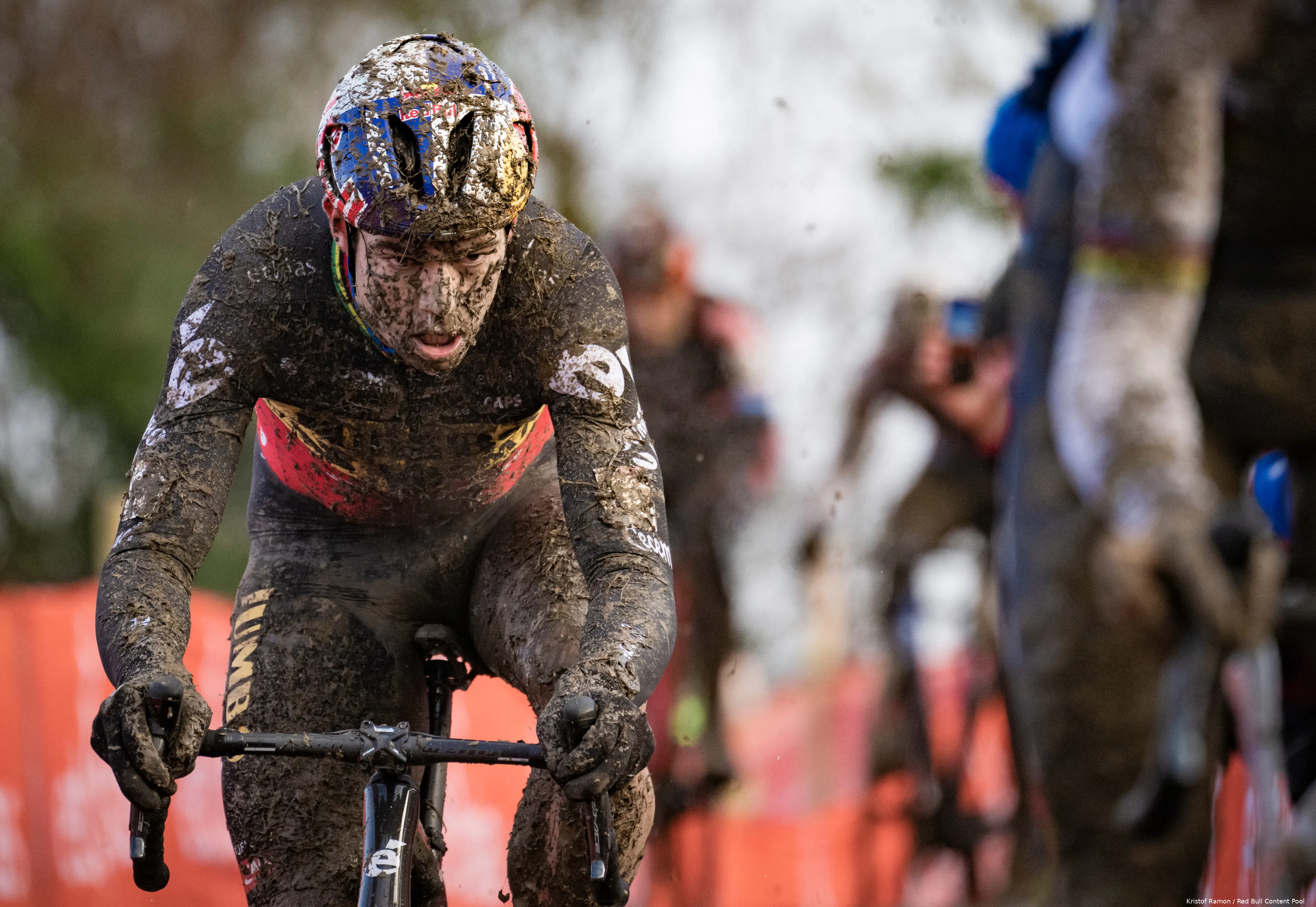 si202212120321 63a61eed18762