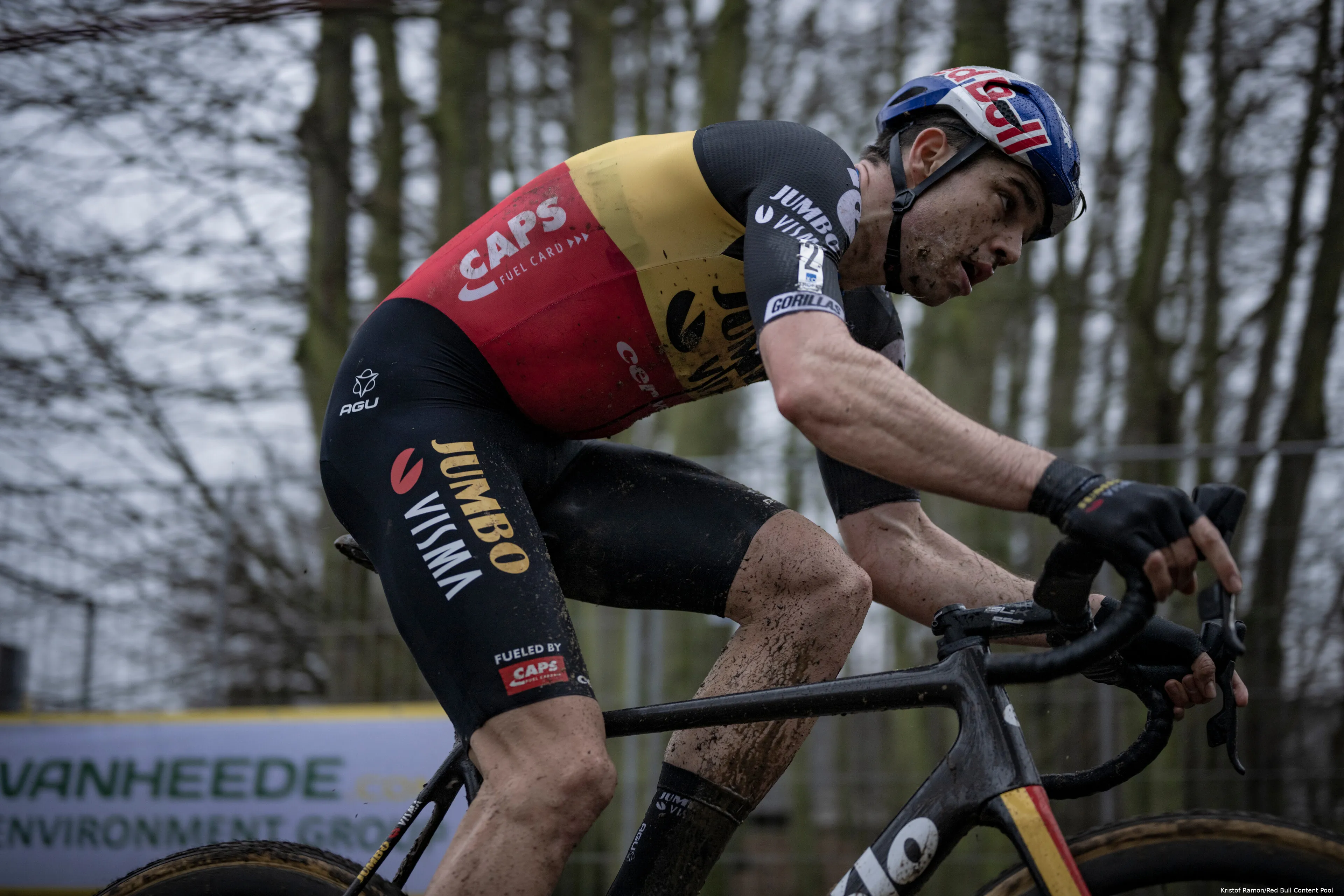wout van aert 8