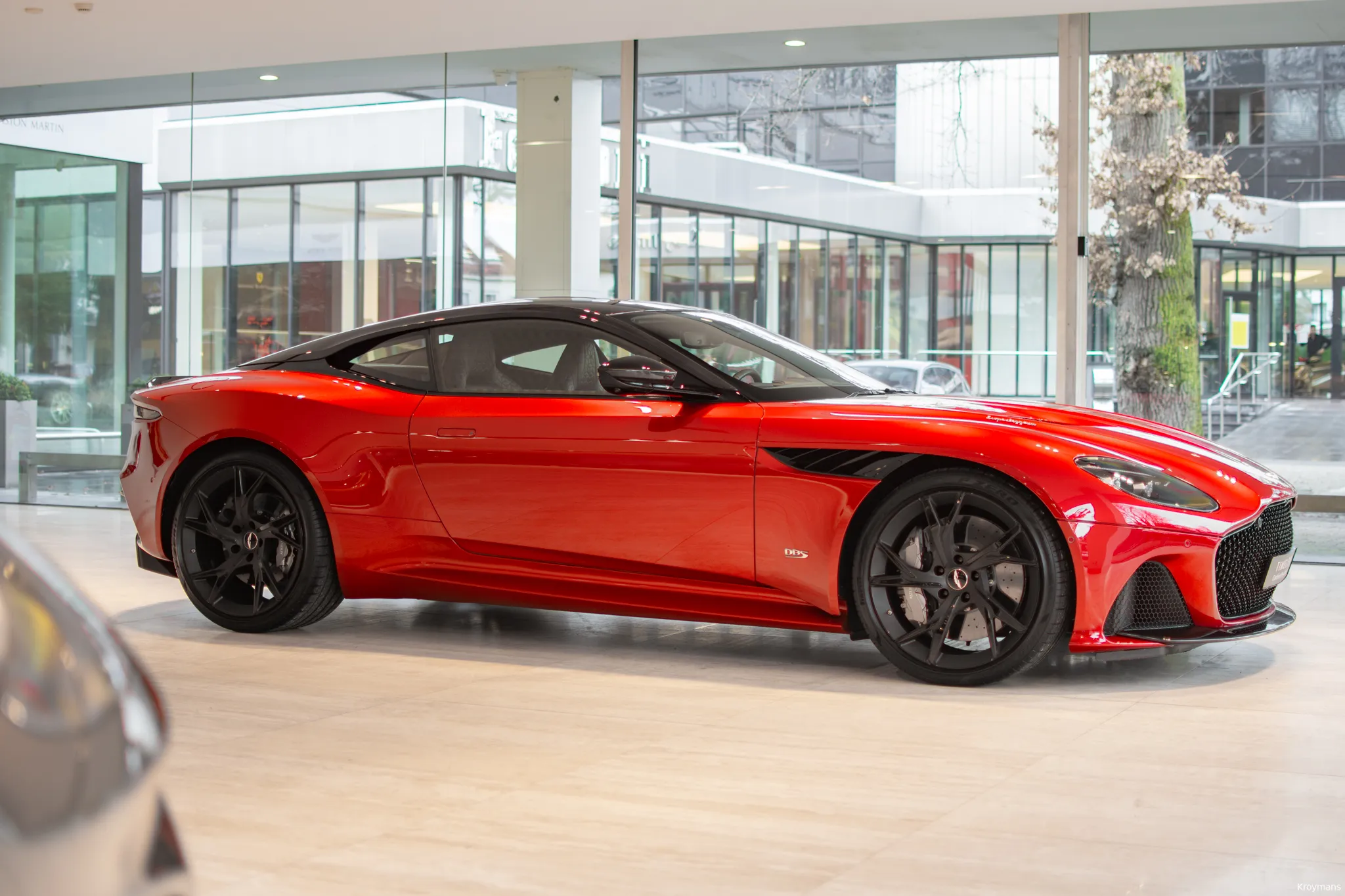 aston martin dbs superleggera max verstappen 12