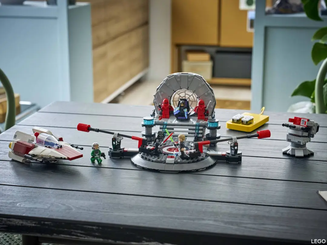 LEGO Star Wars SMART Play 75427 Throne Room Duel &amp; A-wing