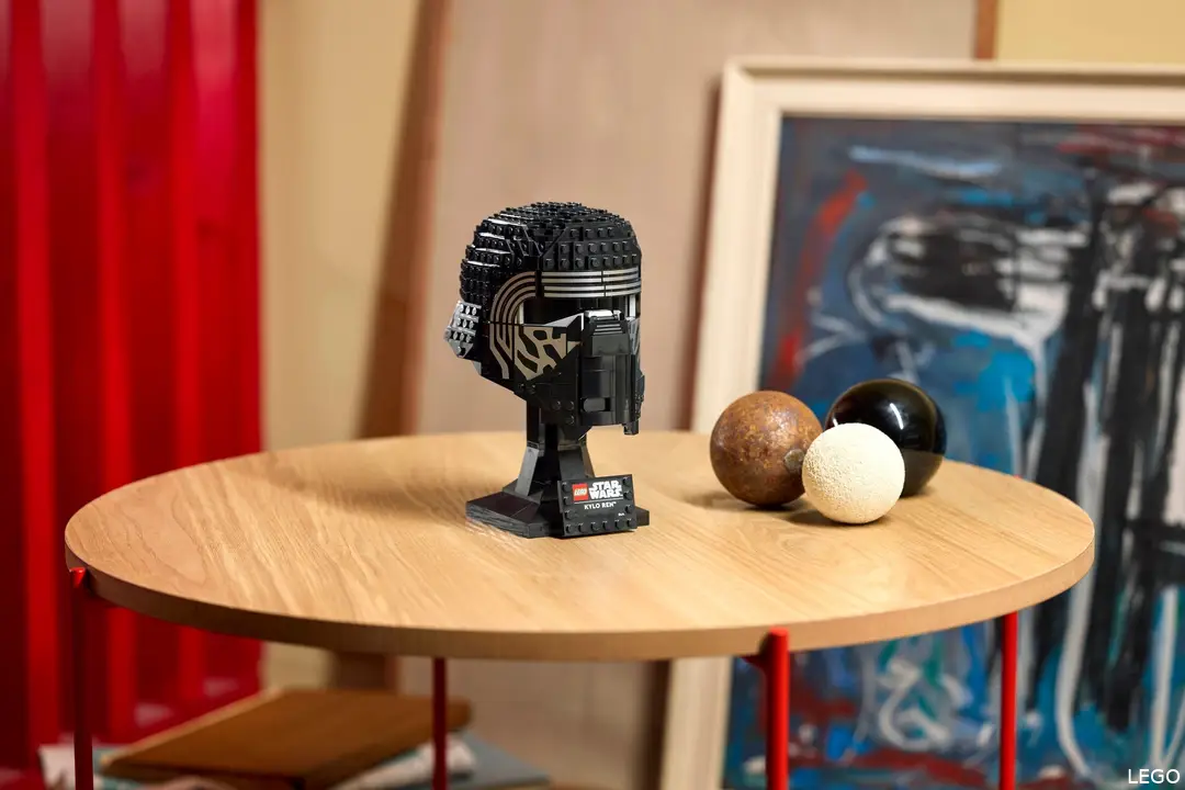 LEGO Kylo Ren helm