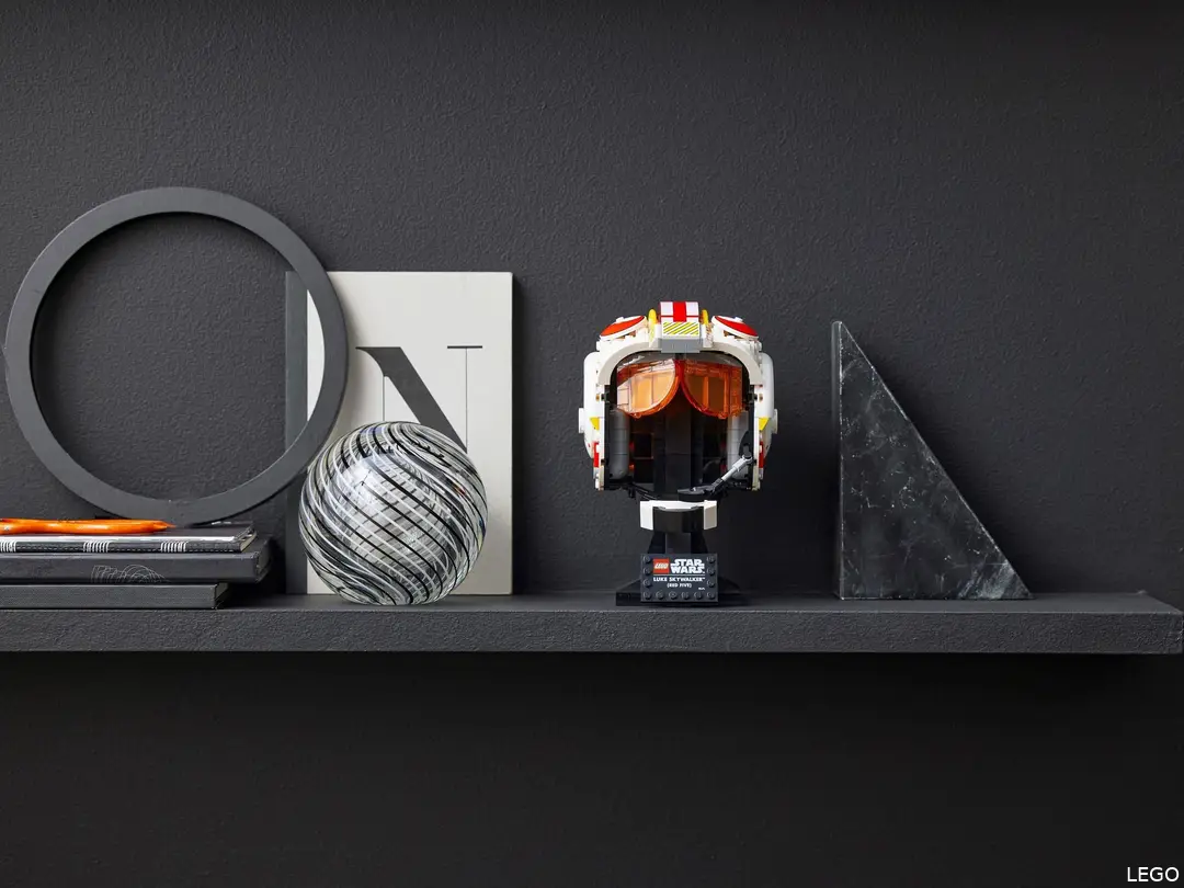 LEGO Luke Skywalker helmet