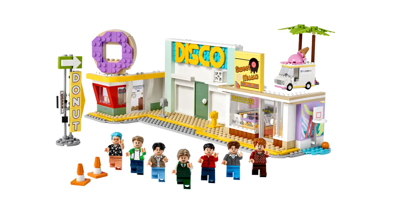 lego bts dynamitef1676558608