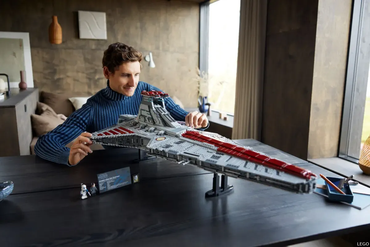 lego ucs venator