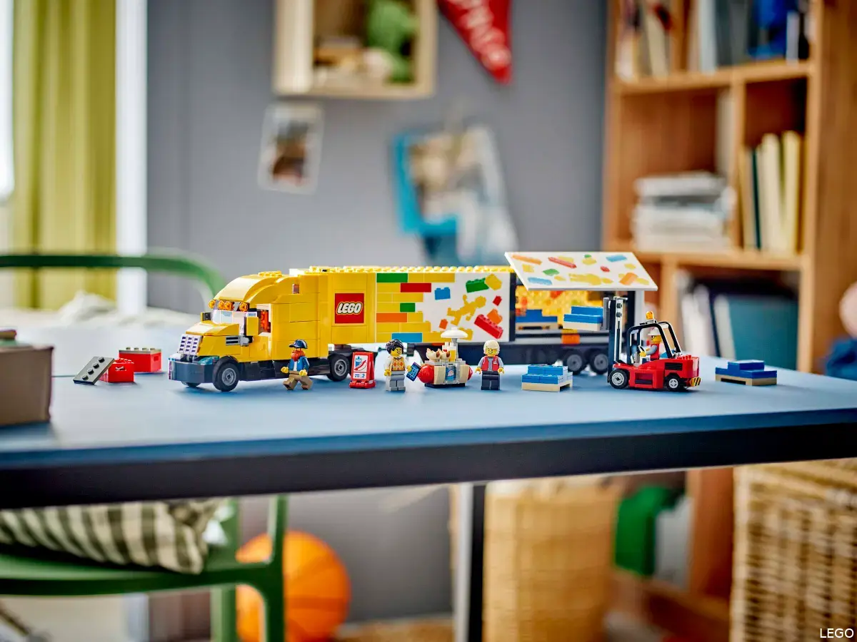 lego city delivery truck