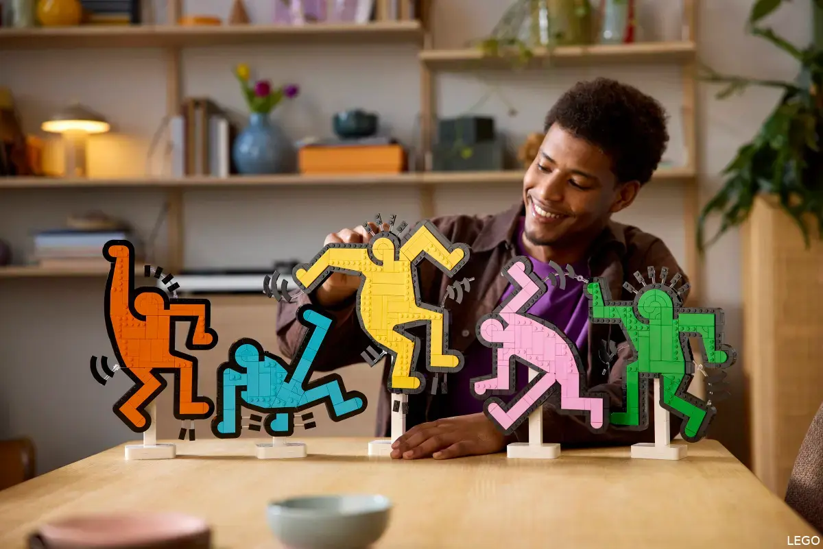 lego art keith haring dancing figures
