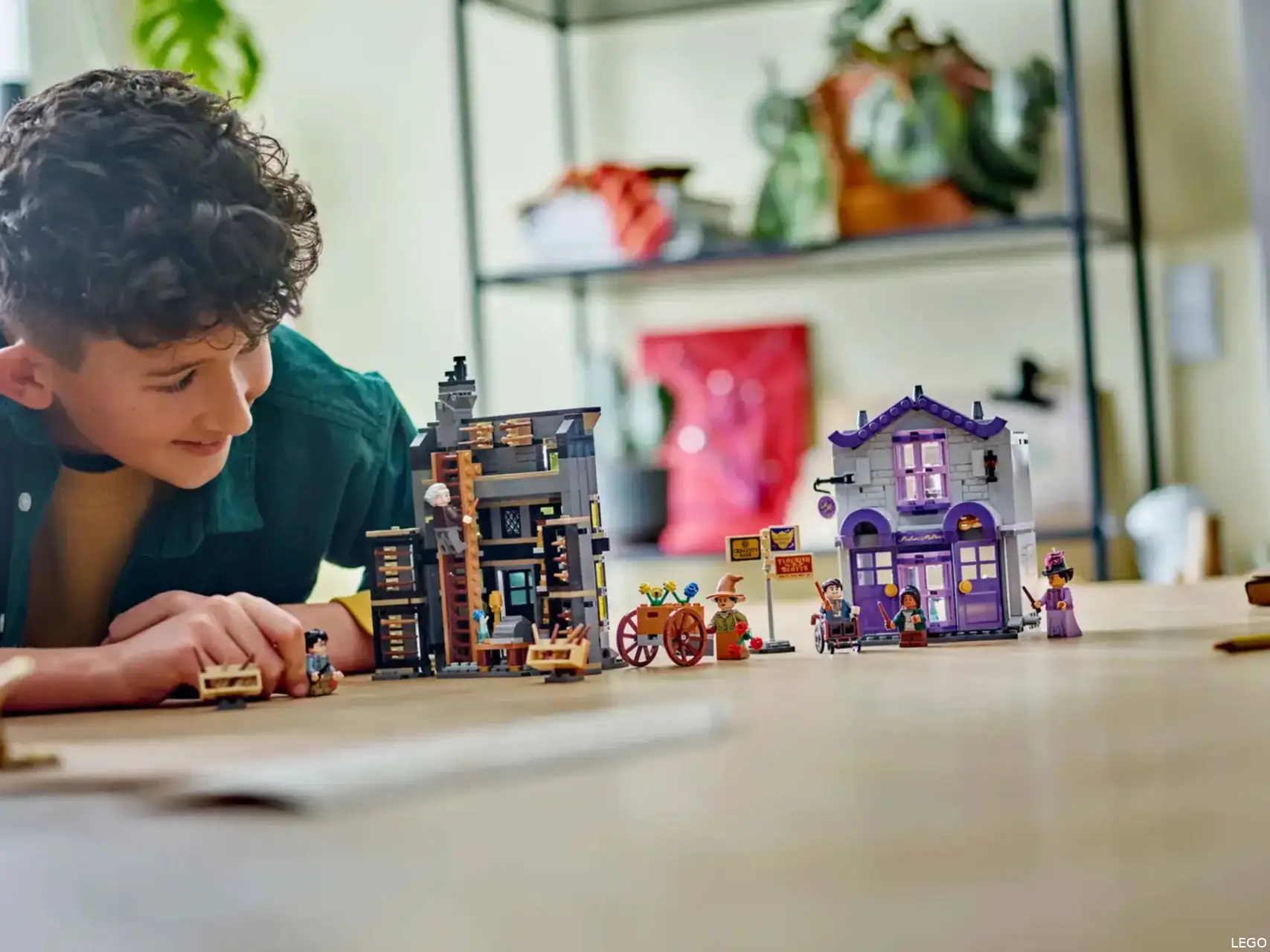 LEGO Harry Potter Olivander and Madam Millekin
