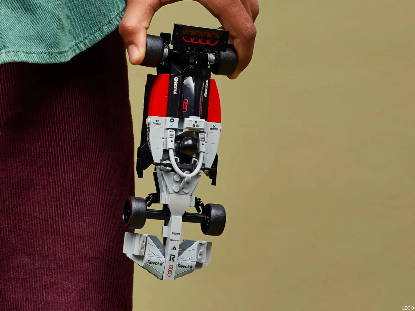 LEGO Speed Champions AudiR26 Team Car (1)