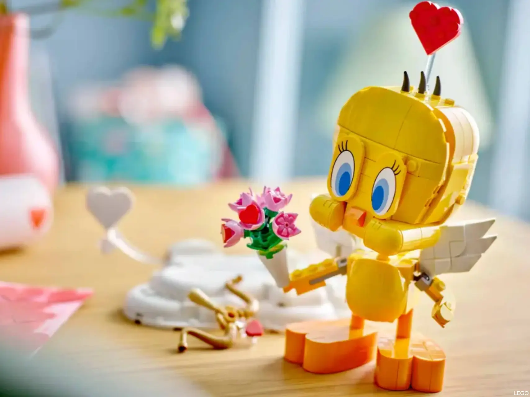 LEGO Sweetheart Tweety Bird 40824