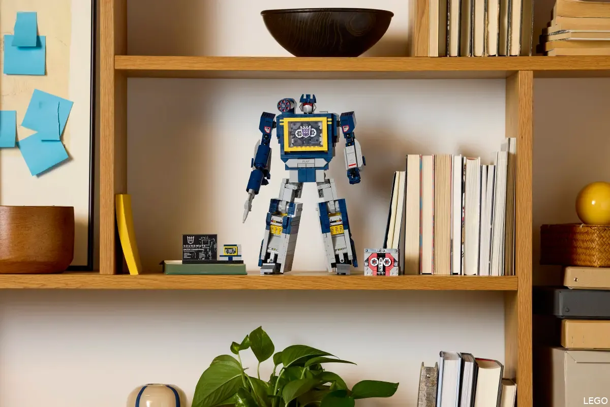 lego icons transformers soundwave