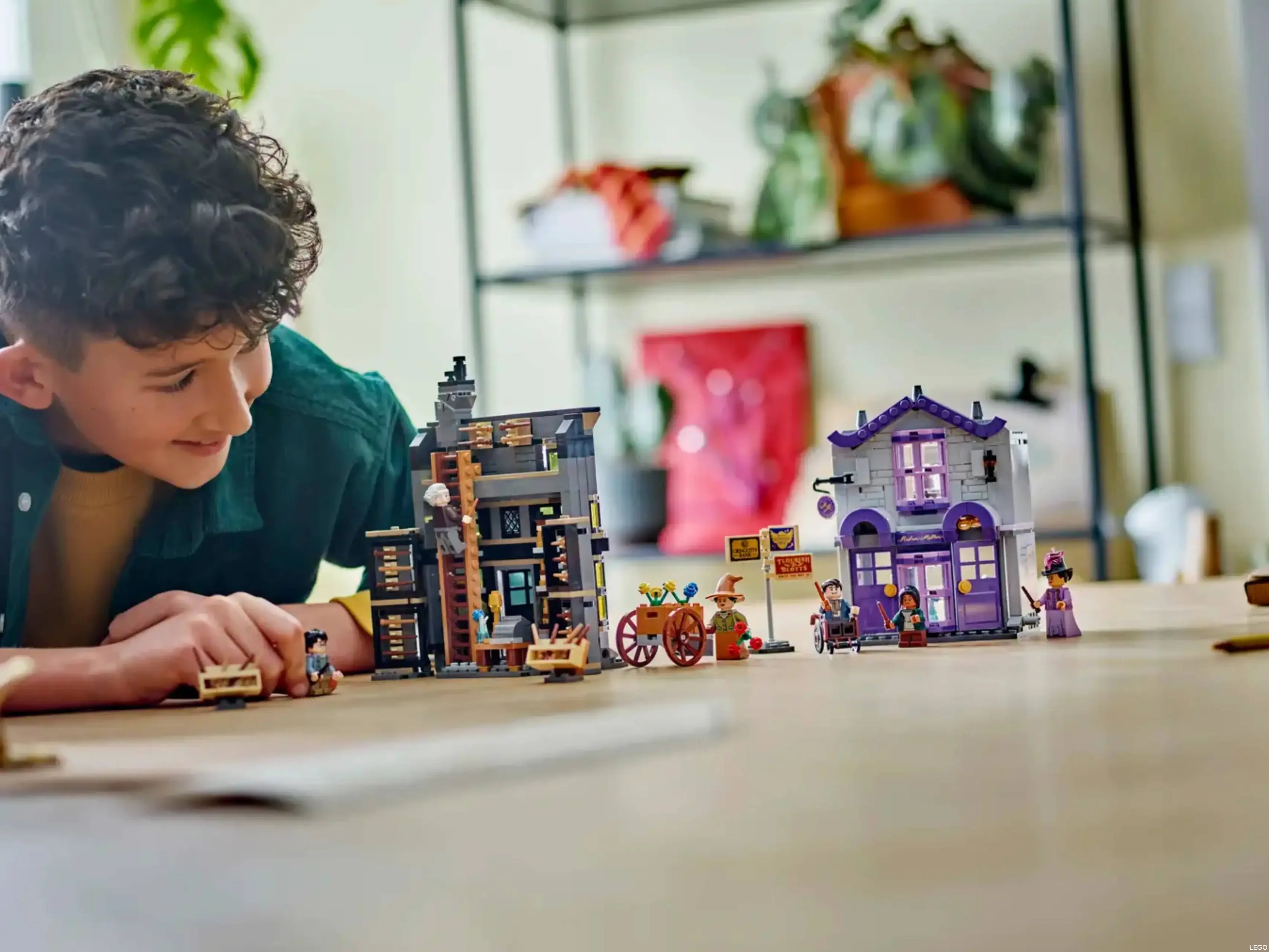 LEGO Harry Potter Olivander and Madam Millekin