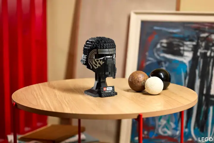 lego star wars kylo ren helmet