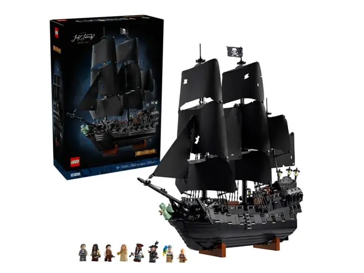 LEGO ICONS Pirates of the Caribbean Captain Jack Sparrowsd Ship (1)