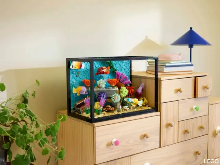 LEGO Tropical Aquarium