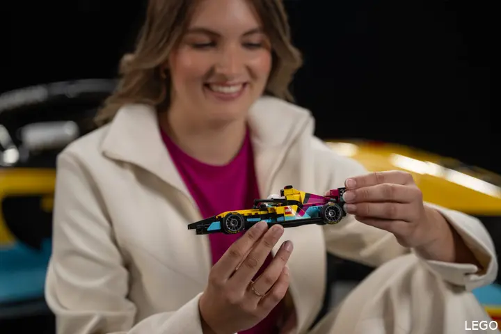 F1 ACADEMY™ LEGO® racewagen