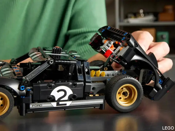 LEGO 42223 Ford GT40 MKII Race