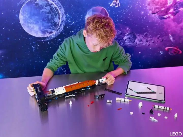 LEGO Technic 42221 NASA Artemis