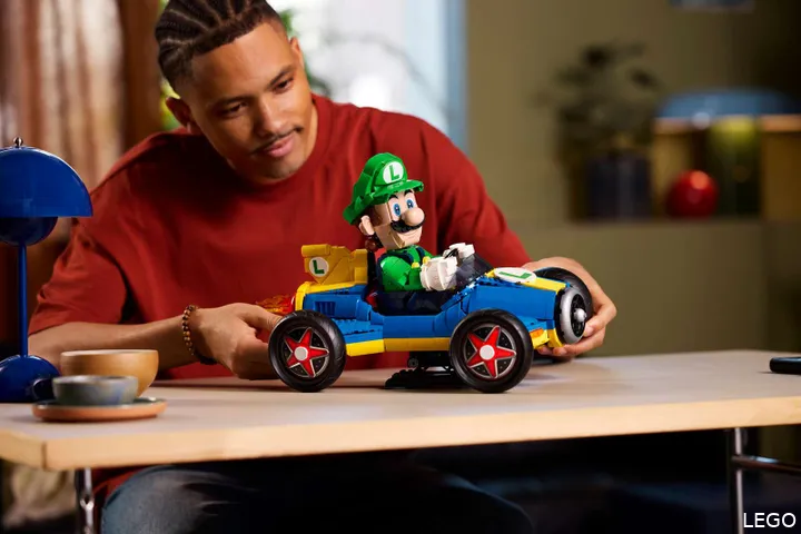LEGO Luigi Mach 8 kart 72050
