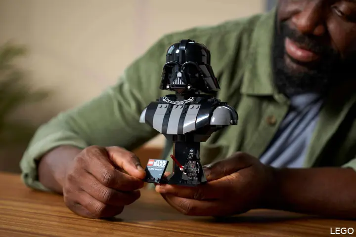 LEGO Darth Vader Buste