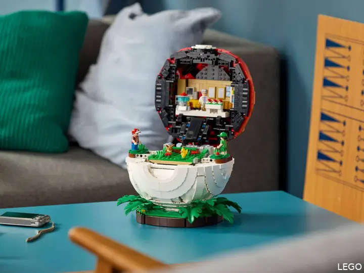 LEGO Pokemon pokeball