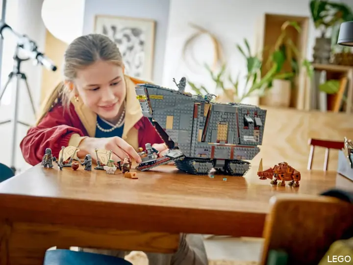 lego star Wars Sand Crawler and Mudhorn
