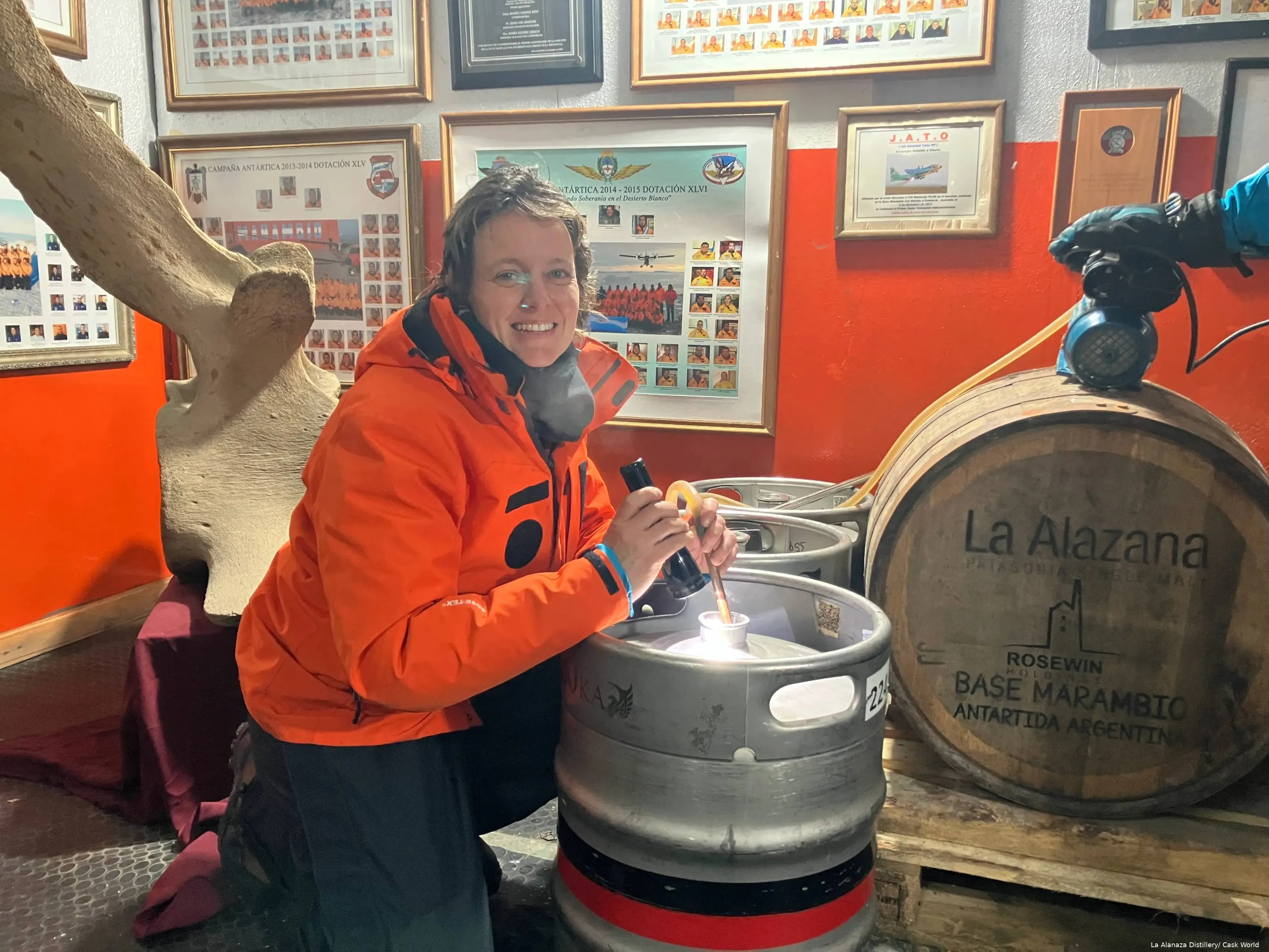 La Alanaza Distillery Cask World   Isla Marambio whisky (2)