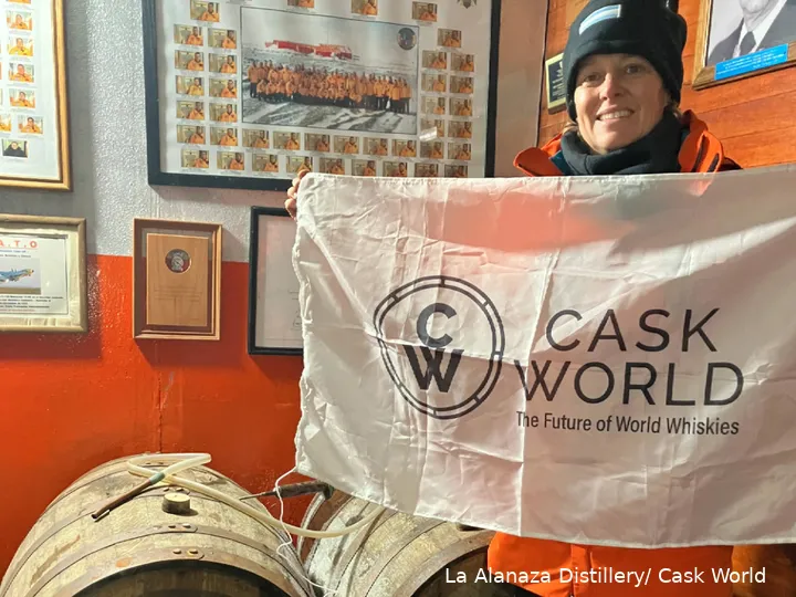 La Alanaza Distillery, Cask World, Isla Marambio whisky (1)