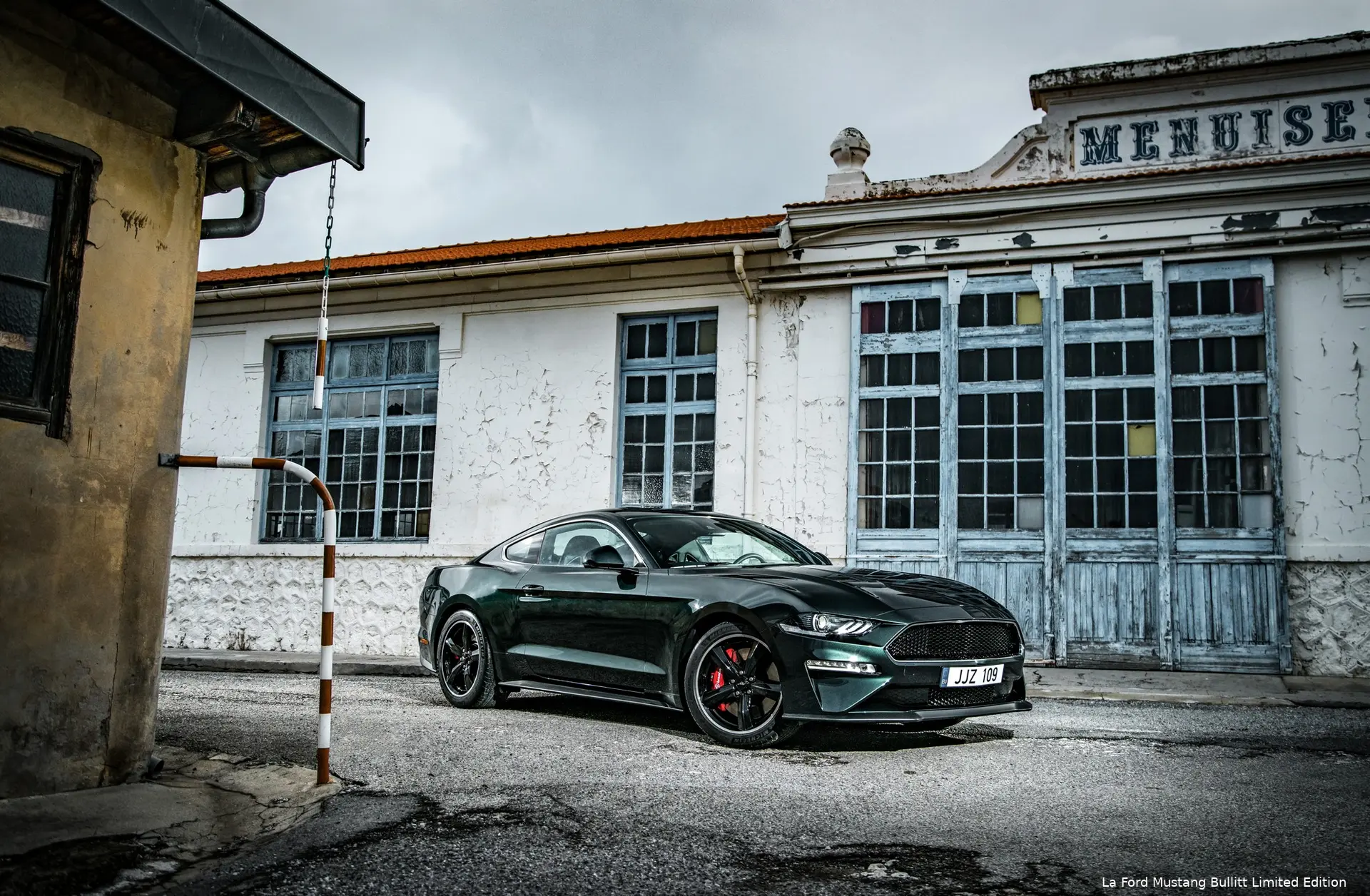 ford mustang 09