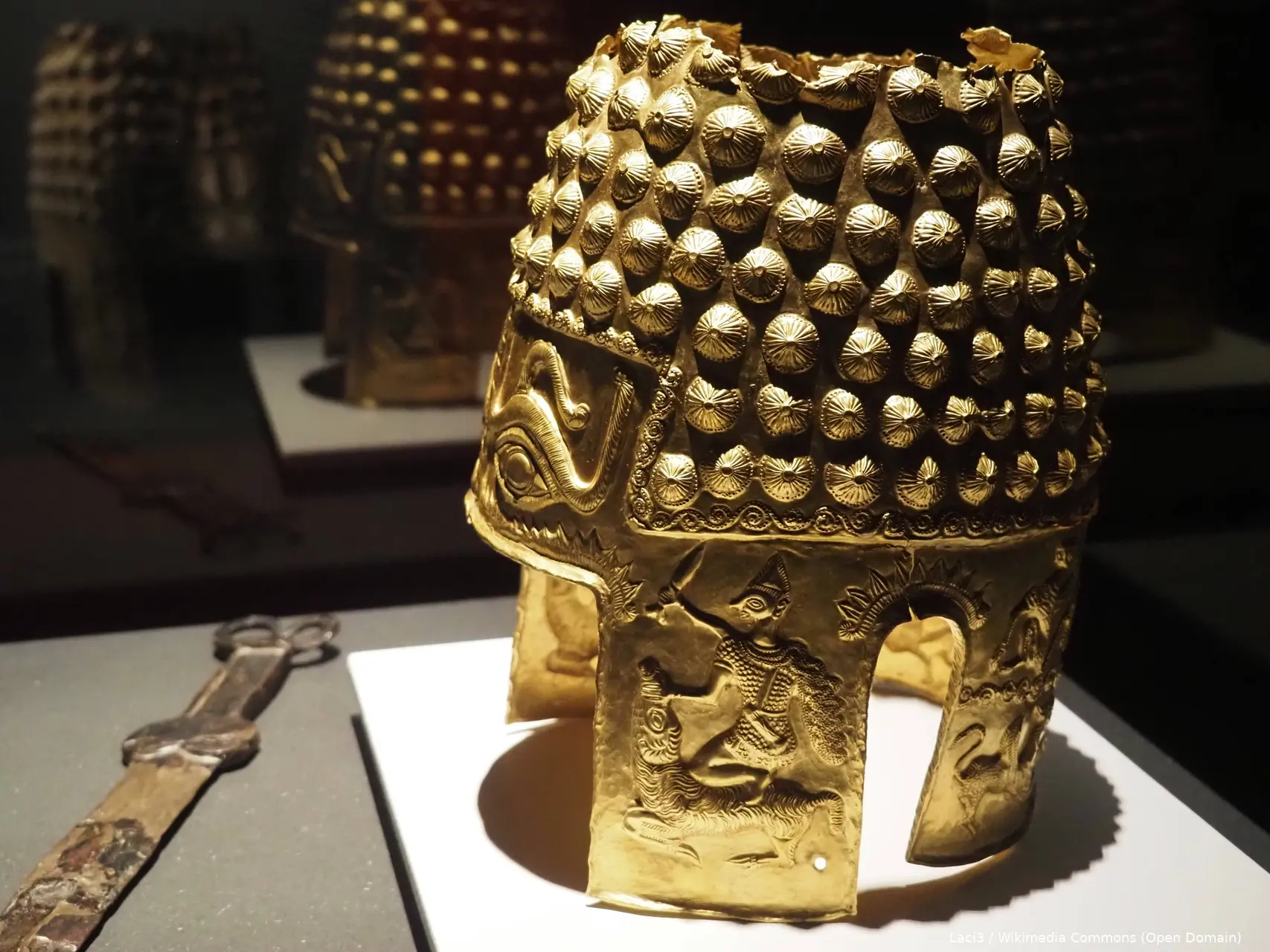 casco de cotofenesti 4