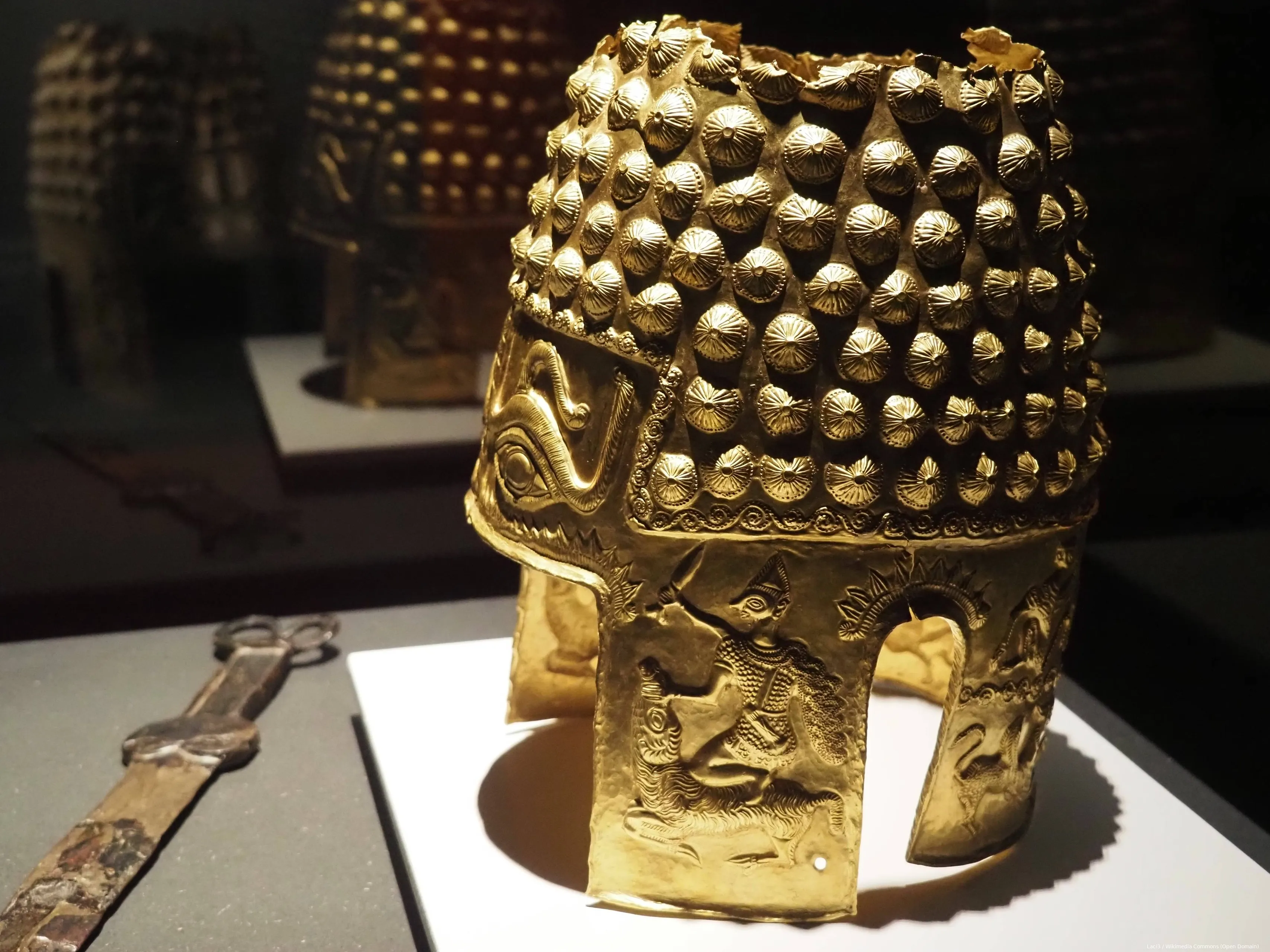 casco de cotofenesti 4
