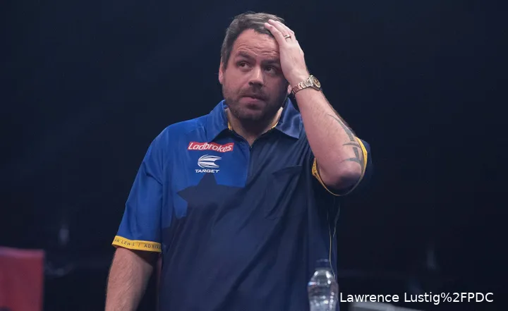 Der zweimalige Weltmeister Adrian Lewis arbeitet derzeit an einem Comeback