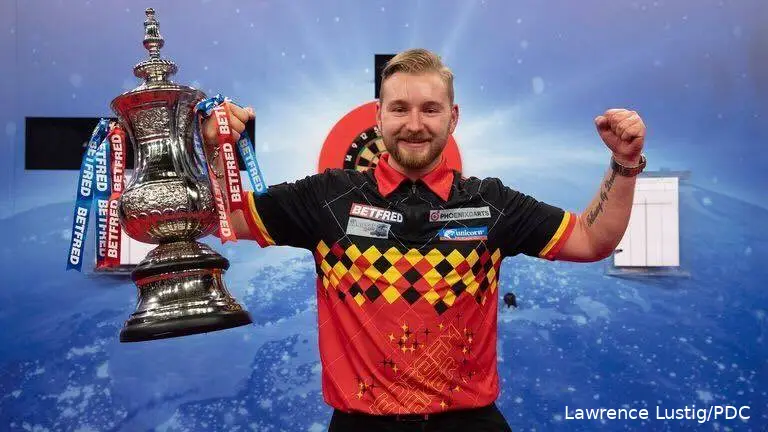Van den Bergh wist in 2020 op de World Matchplay zijn eerste grote major te winnen.