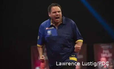 Lewis sets up Anderson clash with thrilling win over Smith, Gurney digs deep to defeat De Zwaan