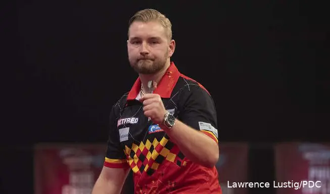 WLDMTCHPLAY RD1 VANDENBERGH5 2000 e1595367951554