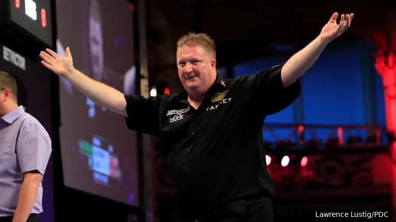 colin lloyd betvictor world matchplay first round lawrence lustig pdc 1cvz1quk2fsn31so700cgytcgi