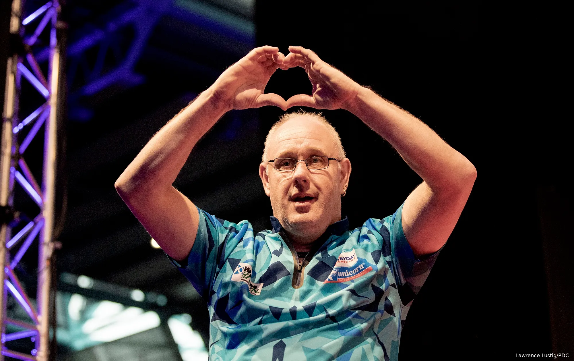 WHITE ET3 5f8cbf2ca4cbd