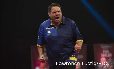 Lewis sets up Anderson clash with thrilling win over Smith, Gurney digs deep to defeat De Zwaan