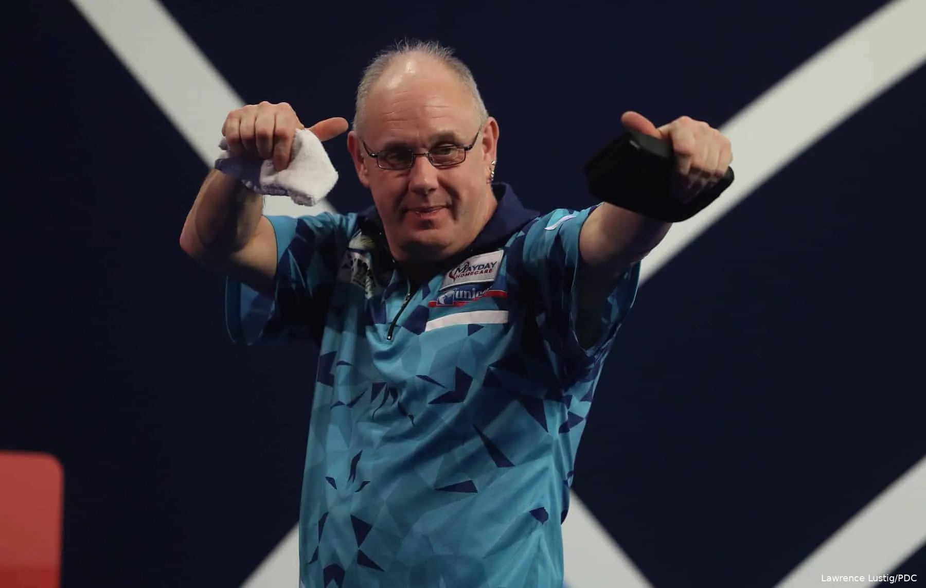 WLDCHAMPS RD1 WHITE7 e1514040700481