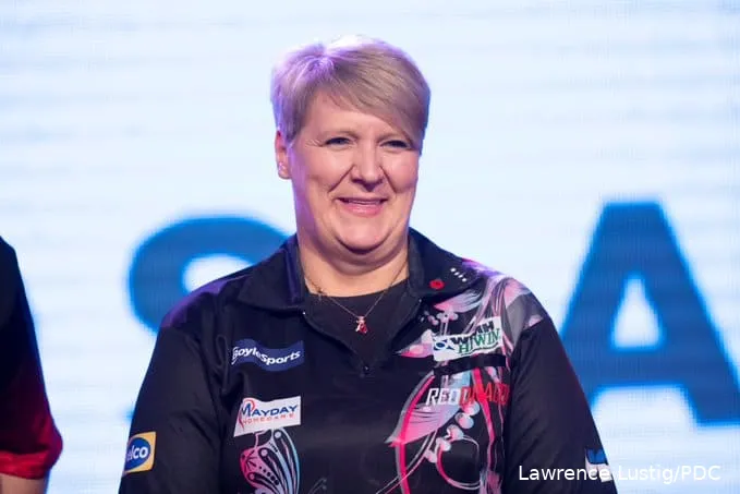 Lisa Ashton 5f3be805b4223