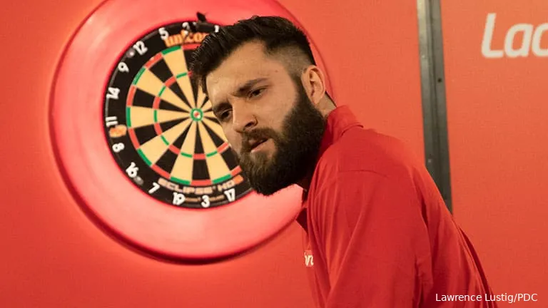 Jason Askew darts