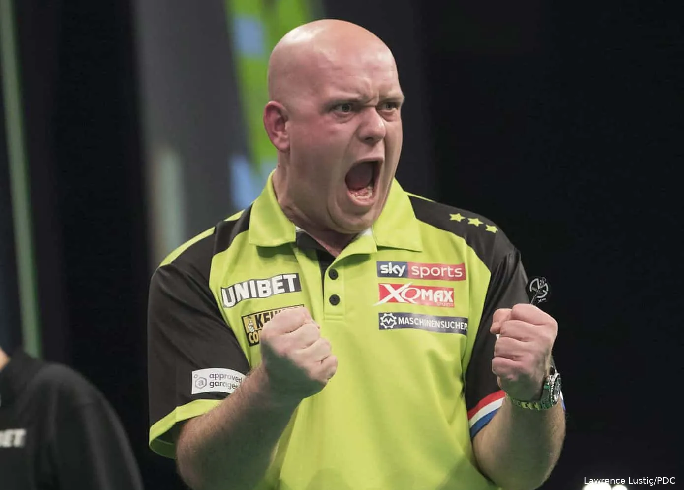 VanGerwenNewcastle 2000 e1549581809745