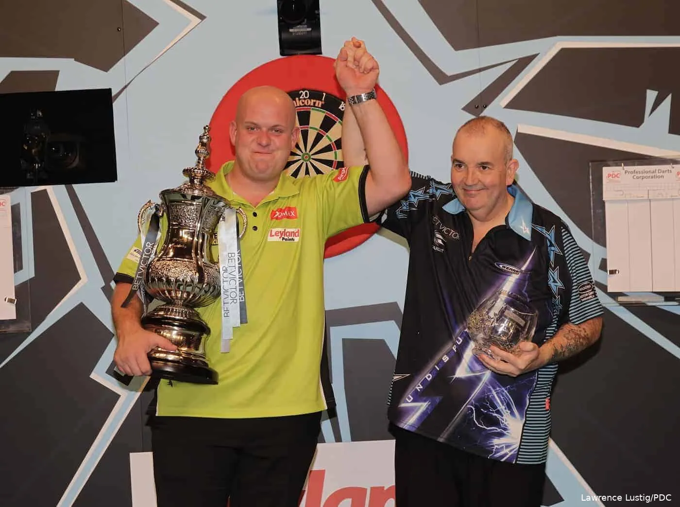 WLDMCHPLAY FNL VANGERWENWINS5