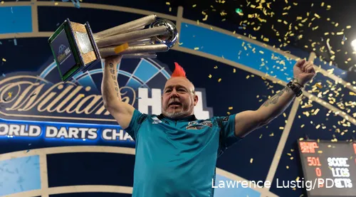 In 2022 trad Peter Wright in de voetsporen van landgenoten Jocky Wilson en Gary Anderson door als derde Schotse speler zijn tweede wereldtitel te pakken