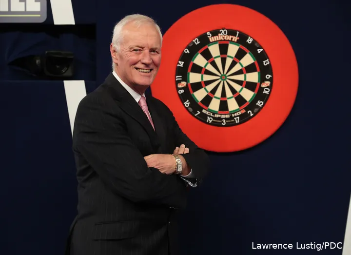 Barry Hearn hoopt in de nabije toekomst meer fans toe te laten tot het WK Darts