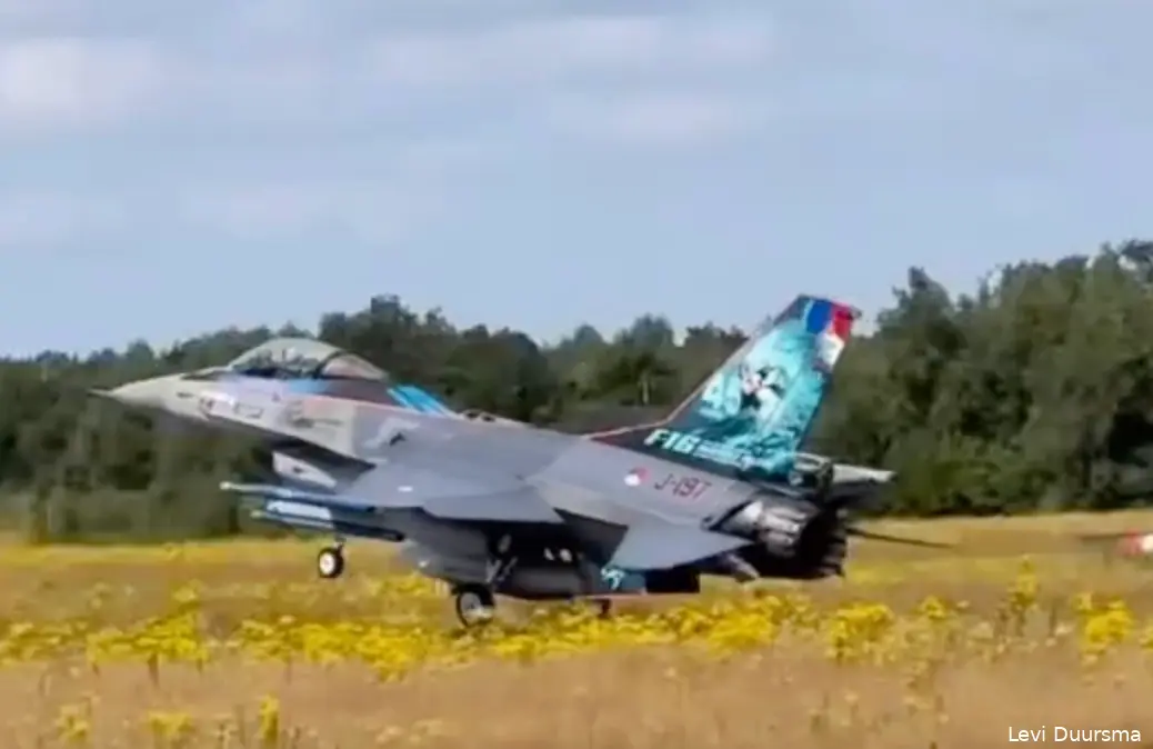 salaris f16 piloot