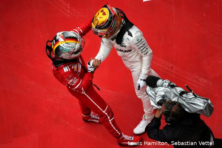 61348932 vettel hamilton formula 1 1