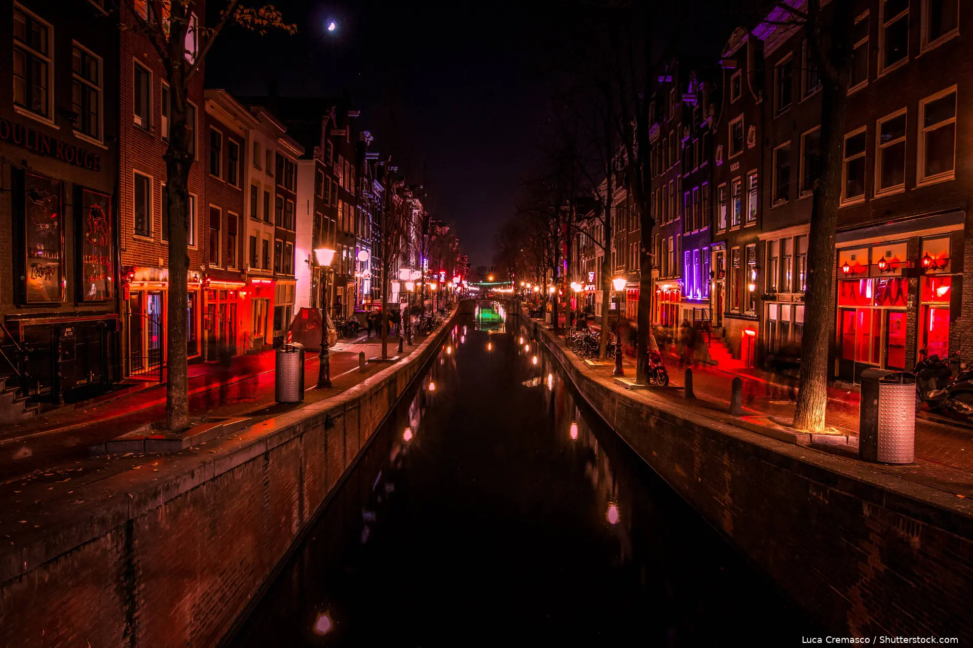 shutterstock_2143458141
