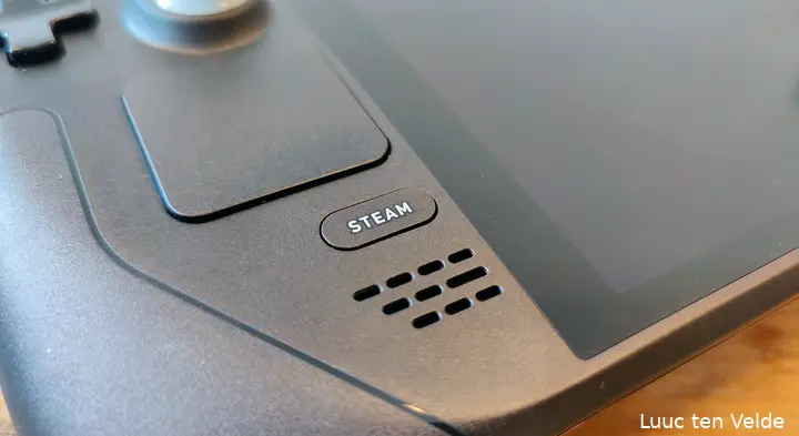 steam deck left close 2f1653307830